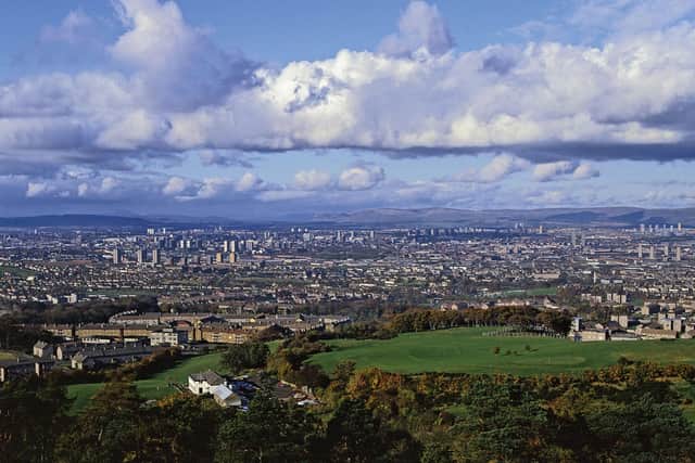Boasting incredible views over Glasgow to the Campsie Hills beyond, Cathkin Braes features a mix of dedicated mountain bike trails that were used for the 2014 Commonwealth Games and a network of fun paths suitable for all abilities.