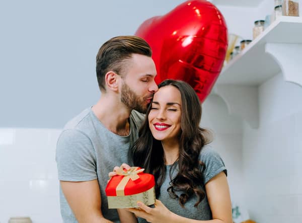 Millennials are most likely to share the love with a partner (photo: Adobe)