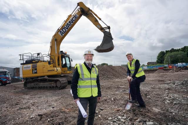 Lidl Bellshill 1 SA :
Lidl is set to open its first store in Bellshill, after the demolition of the site North Lanarkshire Council Leader Jim Logue meets with Lidl's Regional Head of Property Gordon Rafferty.
Picture by Stewart Attwood
All images © Stewart Attwood Photography 2021. All other rights are reserved. Use in any other context is expressly prohibited without prior permission. No Syndication Permitted. Fee for Use