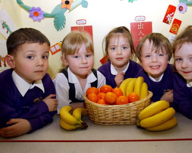 A Glasgow campaigner wants the council to reinstate free fruit for pupils. 