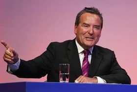 Jeff Stelling is now with talkSPORT