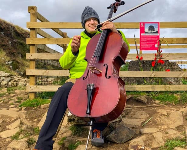 Riccardo Pes performing at The Sycamore Gap