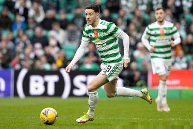 Celtic's Mikey Johnston makes a break during the cinch Premiership match between Celtic and St Johnstone. (Photo by Alan Harvey / SNS Group)