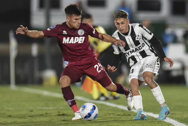 Lanus left-back Alexandro Bernabei, left, is set to join Celtic.