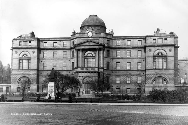 1895:  The stone frontage of the original Royal Infirmary in Glasgow.
