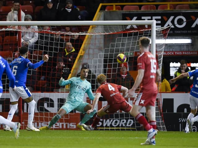 Rangers scored two goals in stoppage time to defeat Aberdeen 3-2 last time the teams met at Pittodrie.