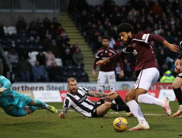 Ellis Simms scores to make it 1-0 to Hearts .  (Photo by Alan Harvey / SNS Group)