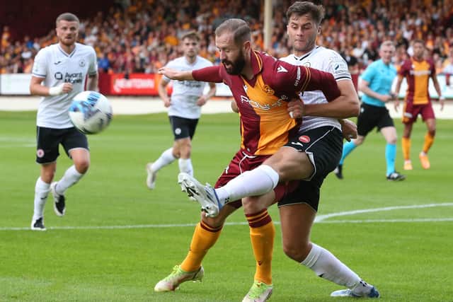 Kevin van Veen played despite being a fitness doubt pre-match