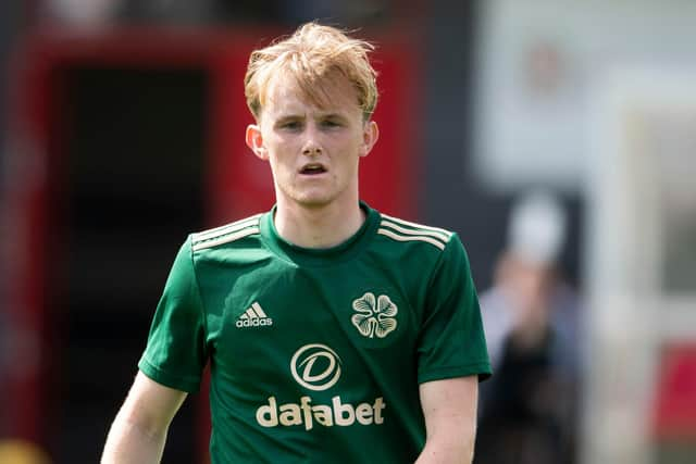 Hibs are leading the race for Celtic midfielder Ewan Henderson