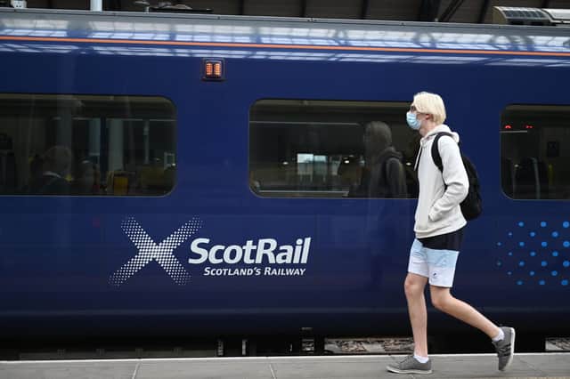 A community councillor has called for a rail service to Castlemilk. 