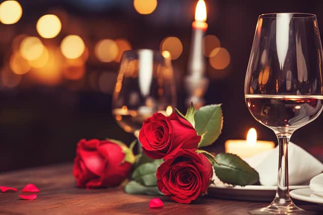 Romantic dinner. Photo: Adobe