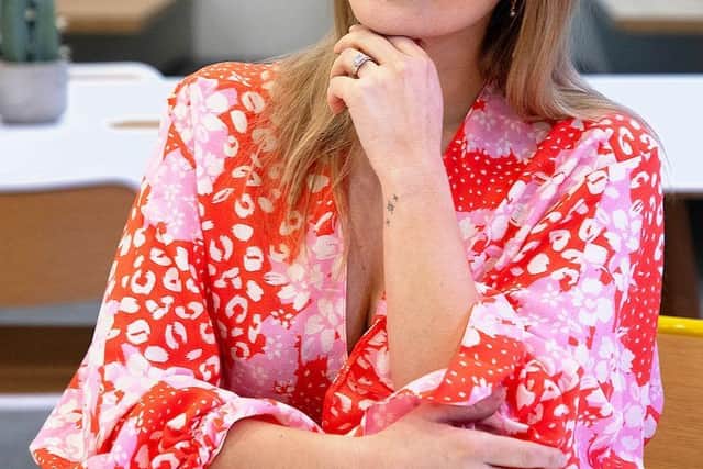 Relationships expert & Lovehoney ambassador, Annabelle Knight, shares  her verdict on TV’s newest dating shows