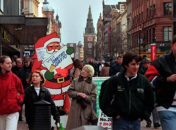 Christmas shoppers in Argyle Street in Glasgow during the nineties 