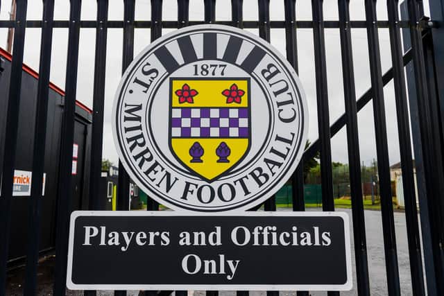 St Mirren have been ordered to play their match against Hibs.