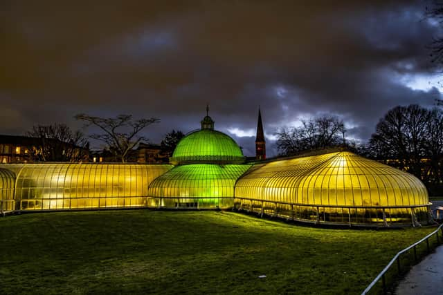 If you want to propose during a day trip out of Edinburgh, there are plenty of romantic spots in nearby Glasgow - including the Botanic Gardens. The peaceful gardens, which are full of greenery all year round, would provide a lovely backdrop to your special moment.