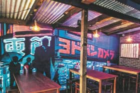 Mikaku, Glasgow