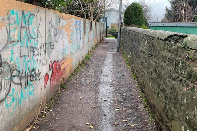 Lanark Community Development Trust has been awarded £11,200 from the Ian Findlay Path Fund to improve Deadman's Lane.