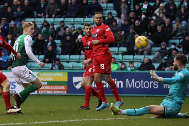 St Mirren's Jak Alnwick saves a close range shot from Hibs' Ewan Henderson. (Photo by Alan Harvey / SNS Group)