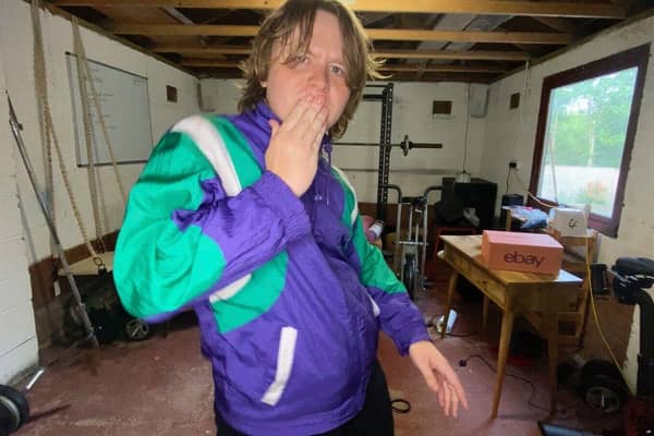 Lewis Capaldi was spotted at The Amsterdam Bar after his pal Luke La Volpe’s gig on Tuesday 