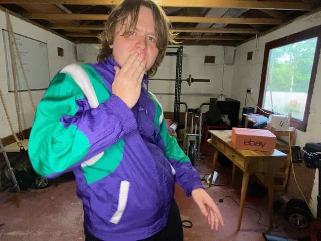 Lewis Capaldi was spotted at The Amsterdam Bar after his pal Luke La Volpe’s gig on Tuesday 