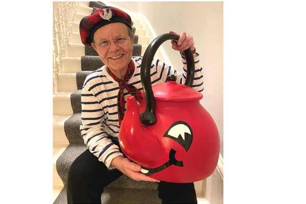 Artie will take to the Giffnock theatre stage with Artie’s Singing Kettle Show and Artie’s Singing Kettle Story Songs.