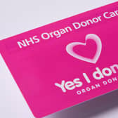 "Yes I donate" NHS organ donor card