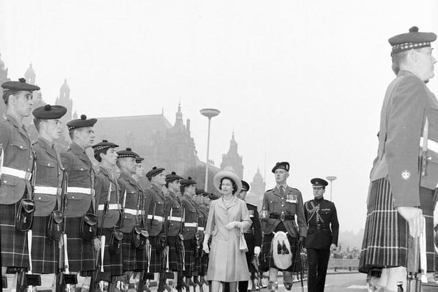 The Queen inspects 1st Battalion Glasgow Highlanders Guard of Honour in September 1964.
