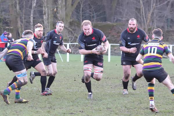 Josh King spots a gap in the Cartha defence on his way to scoring one of Biggar's tries (Pic by Nigel Pacey)