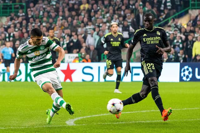Celtic's Liel Abada misses one of several first half chances the hosts had to take the lead against Real Madrid at Celtic Park. (Photo by Alan Harvey / SNS Group)