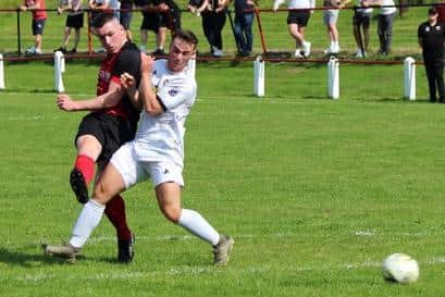 Thorniewood United (in red and black) endured a painful cup defeat on Saturday (Library pic)