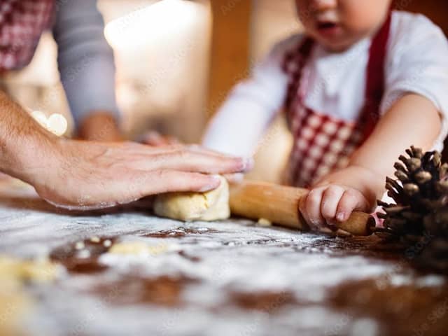 Baking a gift for Christmas. Photo: Adobe