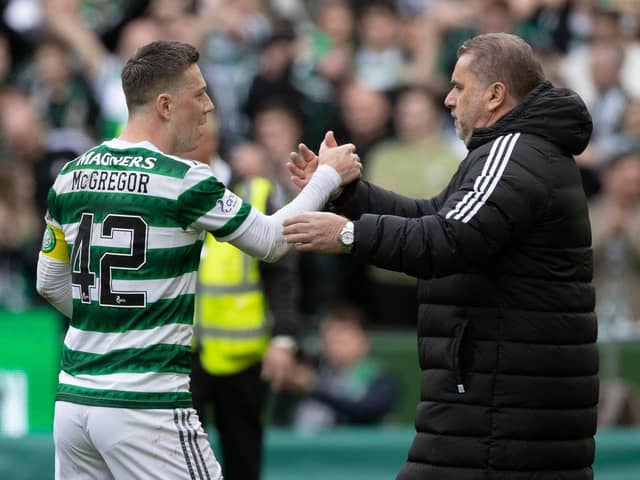 Celtic manager Ange Postecoglou shakes hands with captain Callum McGregor.  (Photo by Craig Williamson / SNS Group)