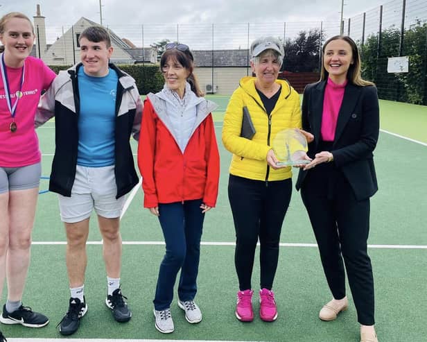 Clydesdale MSP Máiri McAllan visited the Accessible Tennis Club in Lanark on Friday.
