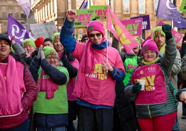 Strikes in Scotland (Photo by Jeff J Mitchell/Getty Images)