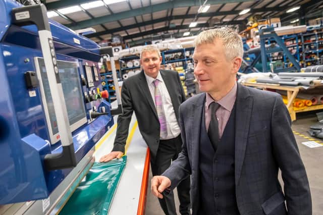 Scottish Government and Scottish Enterprise visit to The Beal Group HQ.
Minister for Business, Trade, Tourism and Enterprise, Ivan McKee SNP on a visit to the Beal Group’s new production and office facility in Westfield, Cumbernauld.
David Beal also in image
For more details see press release
Pic Peter Devlin