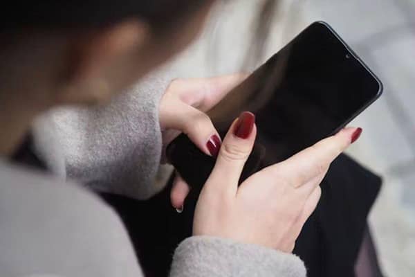 In general, the average Scot has not used 14 apps on their phone since installation, and just under half (49%) have not been used in the past month.