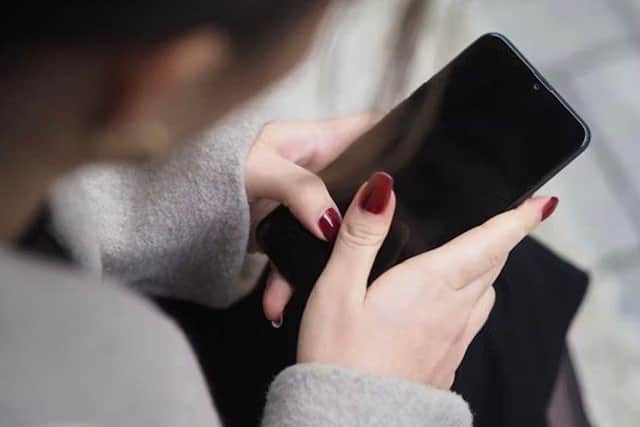 In general, the average Scot has not used 14 apps on their phone since installation, and just under half (49%) have not been used in the past month.