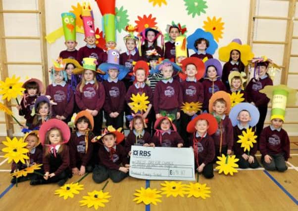 Braehead Primary School easter assembly present cheque to UNICEF
Braehead
28/3/13
