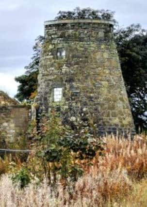 The derelict remains of Old High Mill building Carluke
14/10/08
Picture by Lindsay Addison