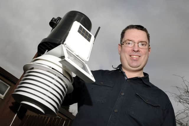 08-04-2013. Picture Michael Gillen. CUMBERNAULD. Westfield. Paul Ward, weatherman with some of his weather equipment.