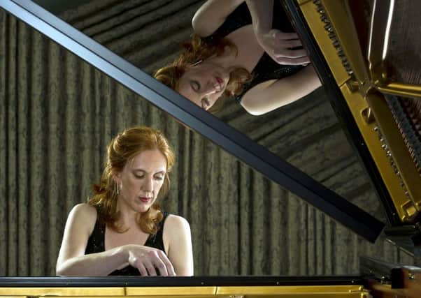 SARAH BETH BRIGGS - pianist;
49 Queen's Gate Terrace;
London, UK;
29 September 2010;

Credit: © CLIVE BARDA/ArenaPAL;