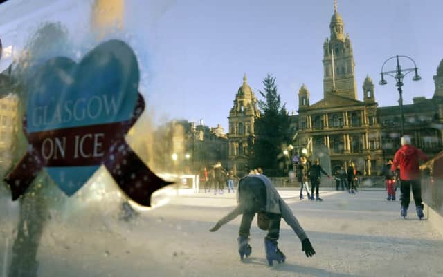 PIC PHIL WILKINSON.TSPL / JOHNSTON PRESS

GLASGOW ON ICE , OPENED TODAY , WITH THE CHRISTMAS SEASON UNDER WAY , ICE SKATERS TOOK TO THE RINK IN THE CENTRE OF GEORGE SQUARE.

EUEN NOLAN , STEADIES HIMSELF ON THE SLIPPERY ICE