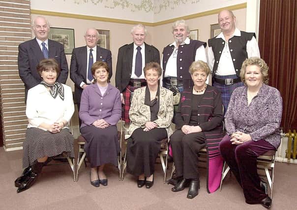 BURNS' GUESTS: Top table guests at Kilsyth Rotary Clubs Burns Supper in Colzium House in 2004. (Pic ref. c6047)

pic ref. c6047