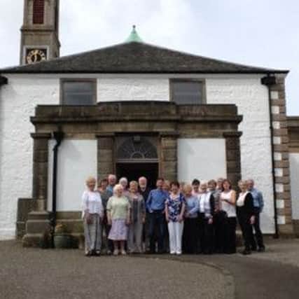 Mearns Kirk volunteers are reaching out to Newton Mearns residents dealing with dementia