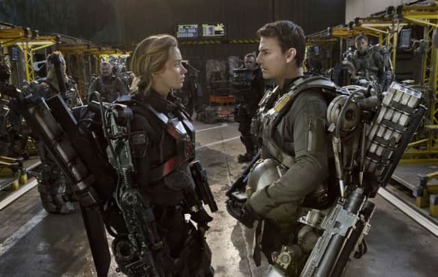 Edge of Tomorrow: Rita (EMILY BLUNT) and Cage (TOM CRUISE).