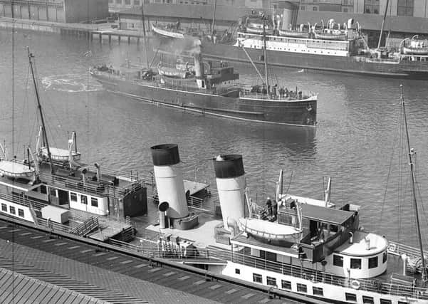 Doon the wahter for Glasgow fair was replaced by tours of duty in enemy territory for our Clyde steamboats.