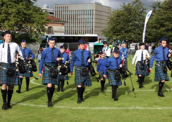 Glasgow battalion BB pipe band.