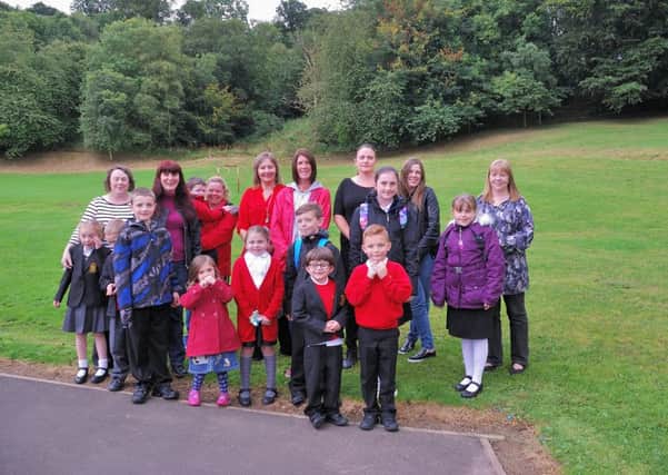 Kirkfieldbank families want your vote to help them make a wonderful park in the village
