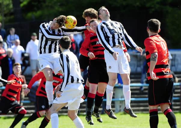 An aerial battle during Rob Roys match with Beith on Saturday.
