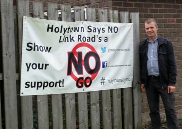 Graham Simpson MSP gives his backing to Holytown Says No
